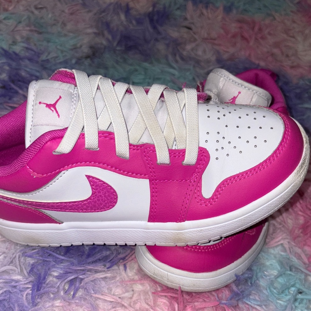 Jordan Kids Sneakers in Pink and White